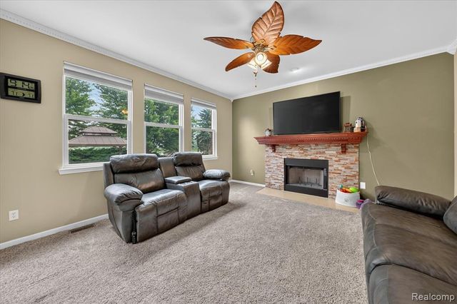 50414 Greycoat Lane, Macomb, MI 48044