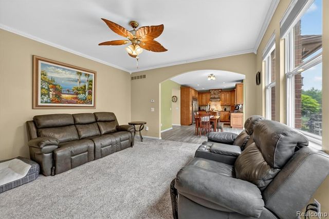 50414 Greycoat Lane, Macomb, MI 48044