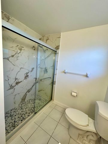 2895 CROSLEY Drive W C, West Palm Beach, FL 33415