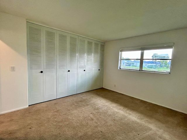 2895 CROSLEY Drive W C, West Palm Beach, FL 33415