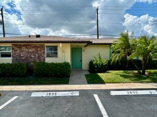 2895 CROSLEY Drive W C, West Palm Beach, FL 33415
