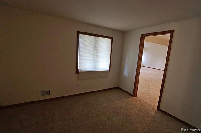 35132 Meadow Lane 37, Farmington Hills, MI 48335