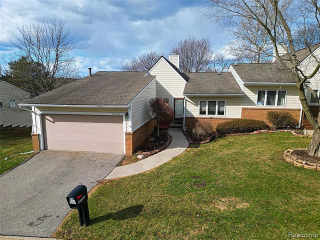 35132 Meadow Lane 37, Farmington Hills, MI 48335