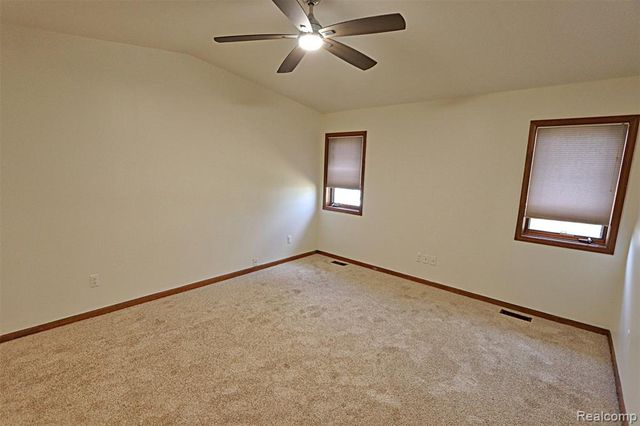 35132 Meadow Lane 37, Farmington Hills, MI 48335