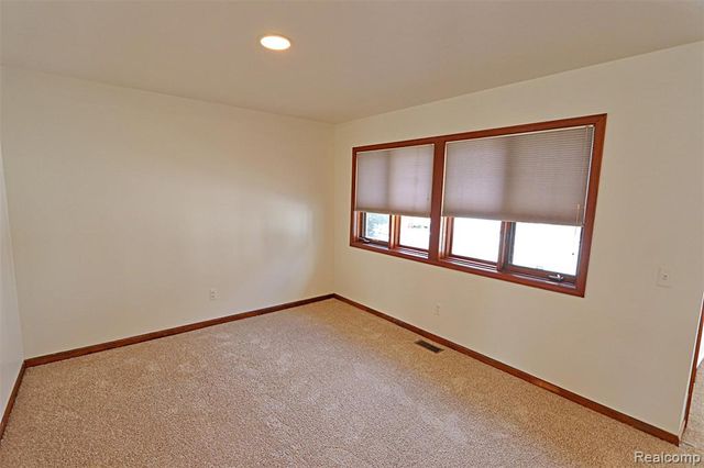 35132 Meadow Lane 37, Farmington Hills, MI 48335