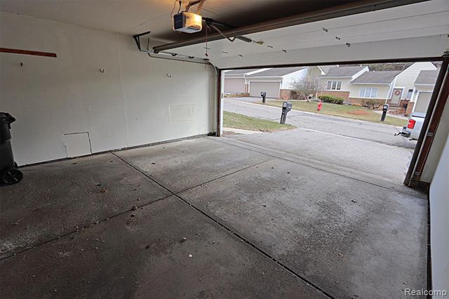 35132 Meadow Lane 37, Farmington Hills, MI 48335