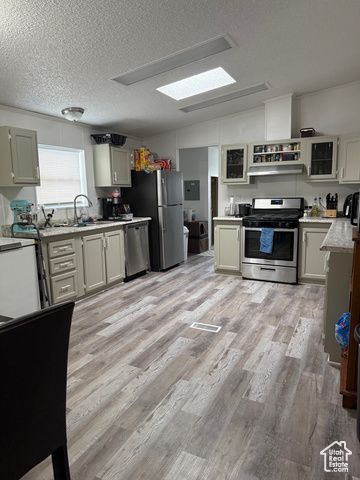 3860 S MIDLAND DR #B59, Roy, UT 84067