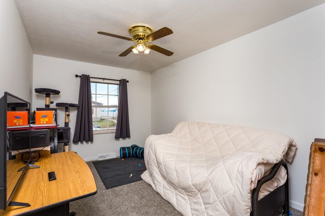 214 15th Street, Kenova, WV 25530