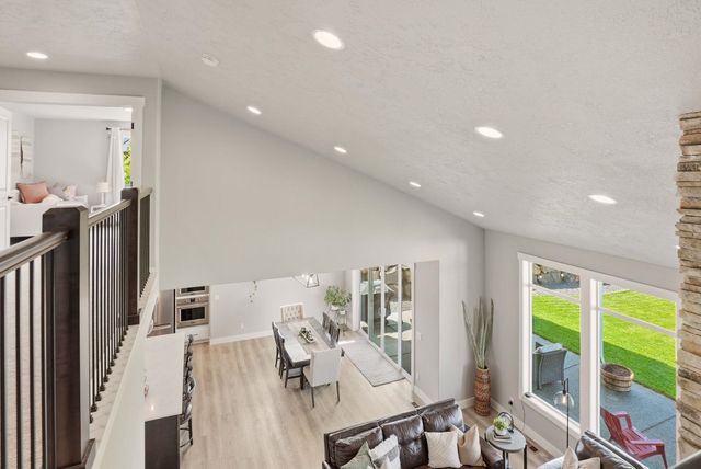 2640 S Summit Estates Dr, Greenacres, WA 99016