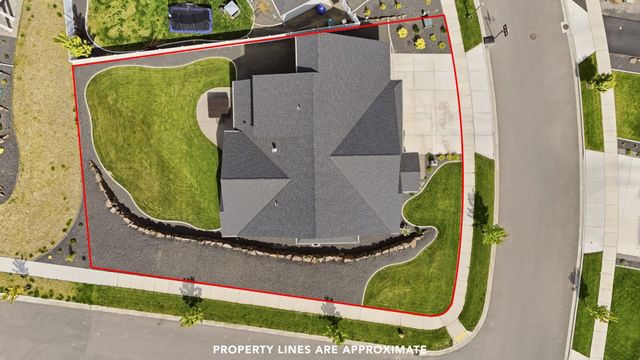 2640 S Summit Estates Dr, Greenacres, WA 99016