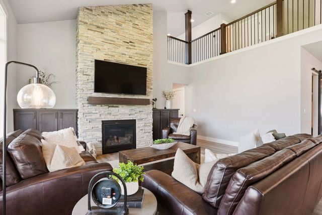 2640 S Summit Estates Dr, Greenacres, WA 99016