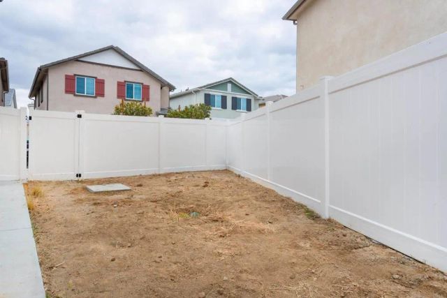 32576 Crystal Cove Court, Winchester, CA 92596
