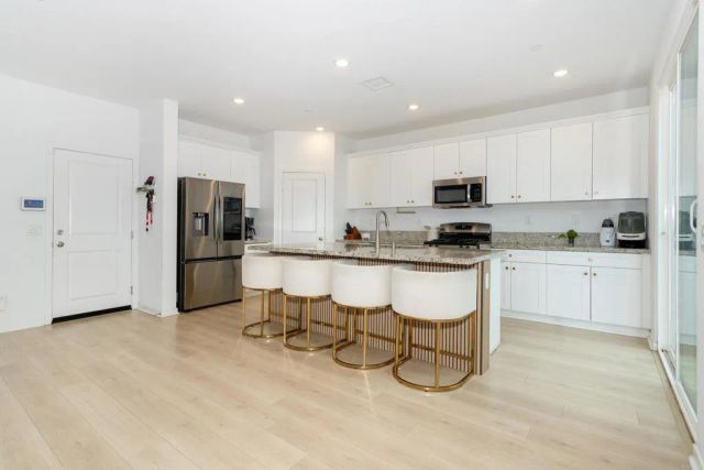 32576 Crystal Cove Court, Winchester, CA 92596