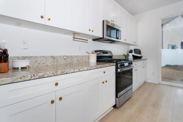 32576 Crystal Cove Court, Winchester, CA 92596