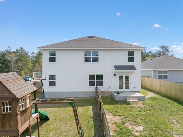 4135 Whitetail Ln, Pensacola, FL 32526
