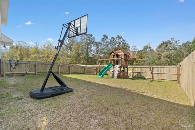 4135 Whitetail Ln, Pensacola, FL 32526