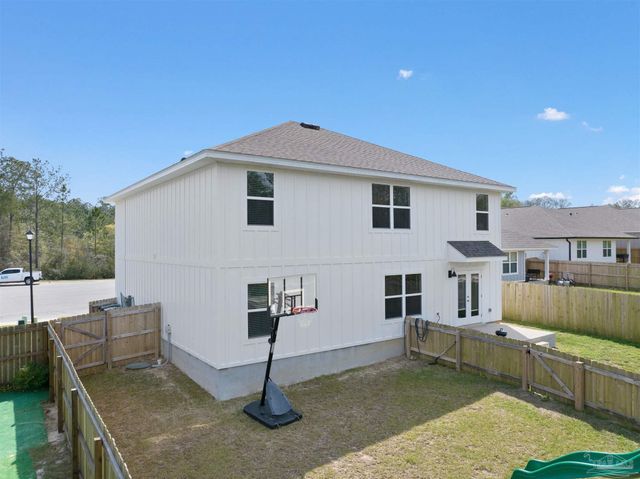 4135 Whitetail Ln, Pensacola, FL 32526
