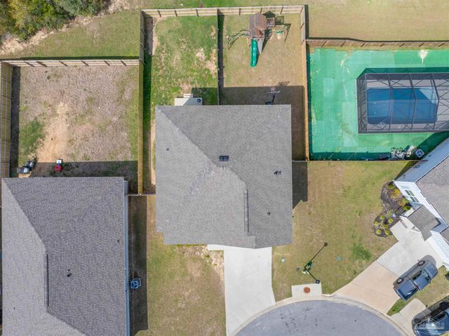 4135 Whitetail Ln, Pensacola, FL 32526