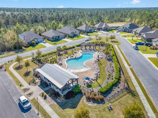4135 Whitetail Ln, Pensacola, FL 32526