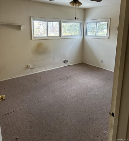 724 Locksley Road, Yorktown Heights, NY 10598