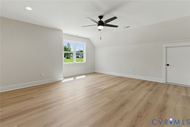 195 Promise Ln, Bumpass, VA 23024