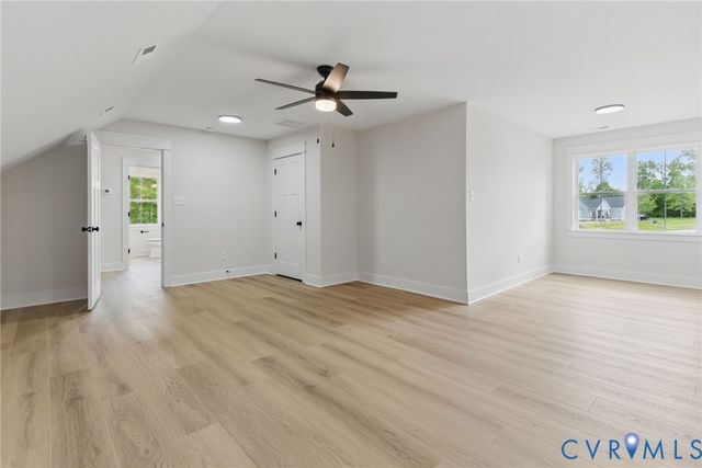 195 Promise Ln, Bumpass, VA 23024