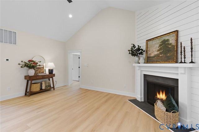 195 Promise Ln, Bumpass, VA 23024