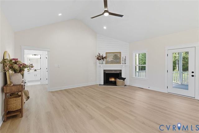 195 Promise Ln, Bumpass, VA 23024