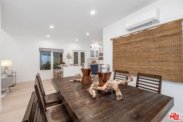 157 Hart Avenue, Santa Monica, CA 90405