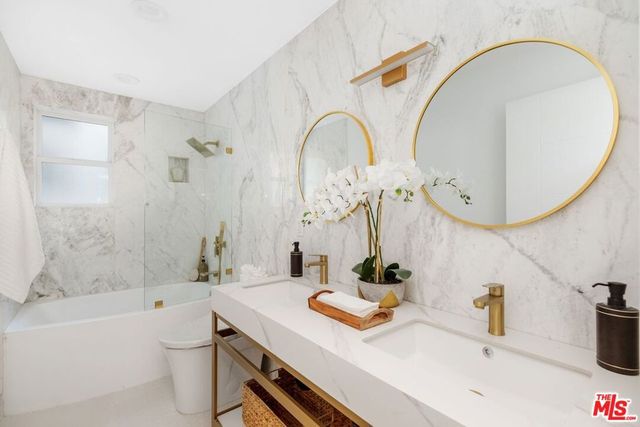 157 Hart Avenue, Santa Monica, CA 90405