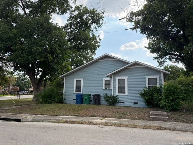 949 Aransas, San Antonio, TX 78210