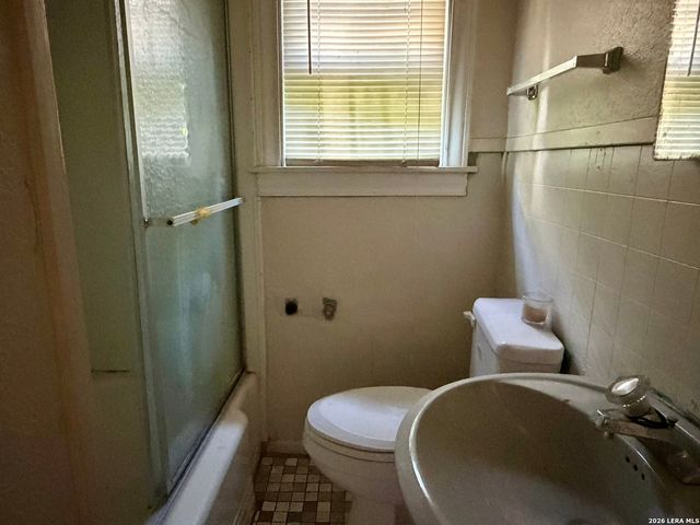 949 Aransas, San Antonio, TX 78210