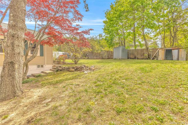 44 Somerset Road, Rocky Point, NY 11778