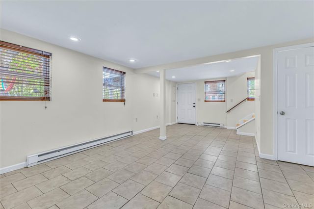 44 Somerset Road, Rocky Point, NY 11778