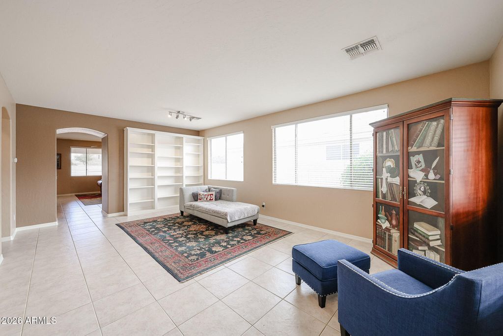 Image 3 of property listing at 14658 W AMELIA Avenue, Goodyear, AZ 85395