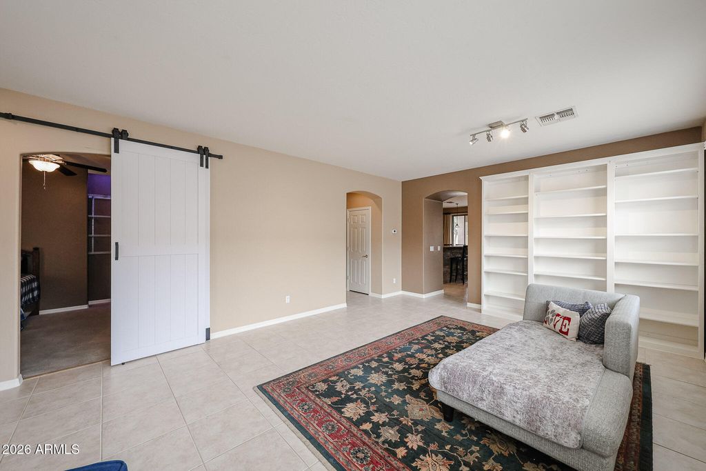 Image 5 of property listing at 14658 W AMELIA Avenue, Goodyear, AZ 85395
