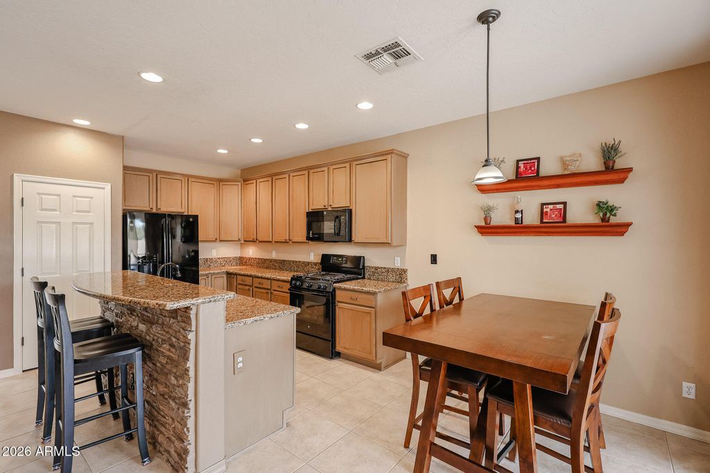 Image 8 of property listing at 14658 W AMELIA Avenue, Goodyear, AZ 85395