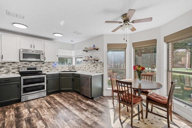 99 Catamaran Court, Gordonville, TX 76245