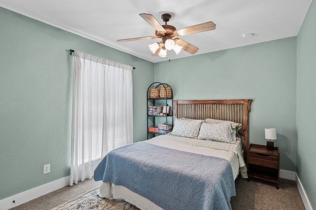 99 Catamaran Court, Gordonville, TX 76245