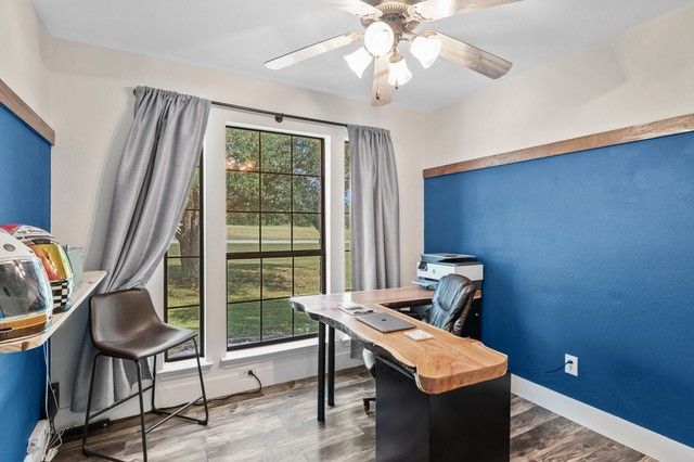 99 Catamaran Court, Gordonville, TX 76245