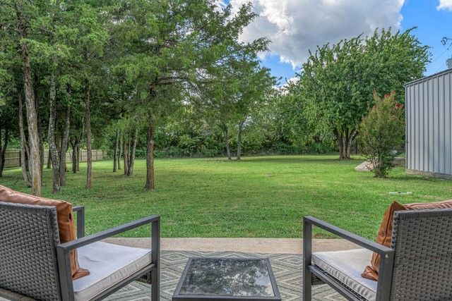 99 Catamaran Court, Gordonville, TX 76245