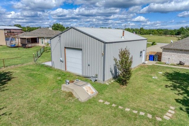 99 Catamaran Court, Gordonville, TX 76245