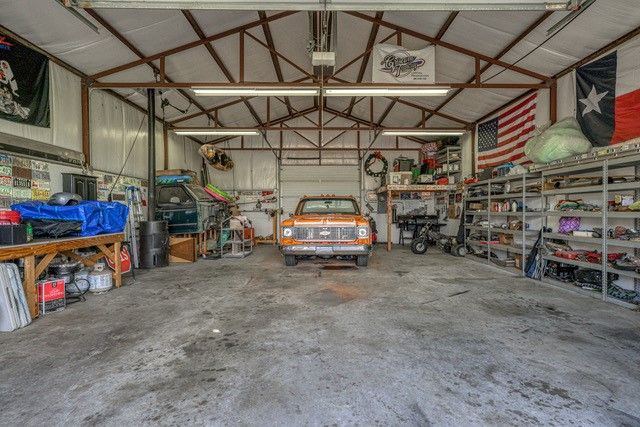 99 Catamaran Court, Gordonville, TX 76245