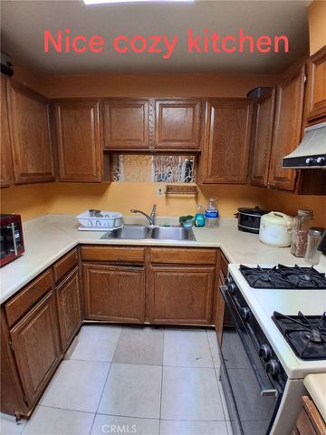 44560 44560 85th Street E, Lancaster, CA 93535