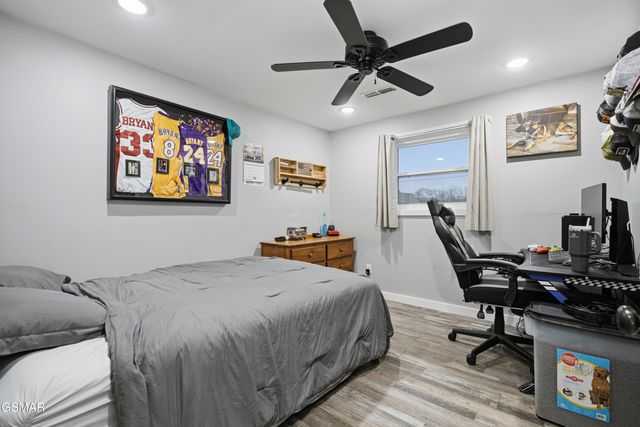 335 Fenway Drive, Pigeon Forge, TN 37863