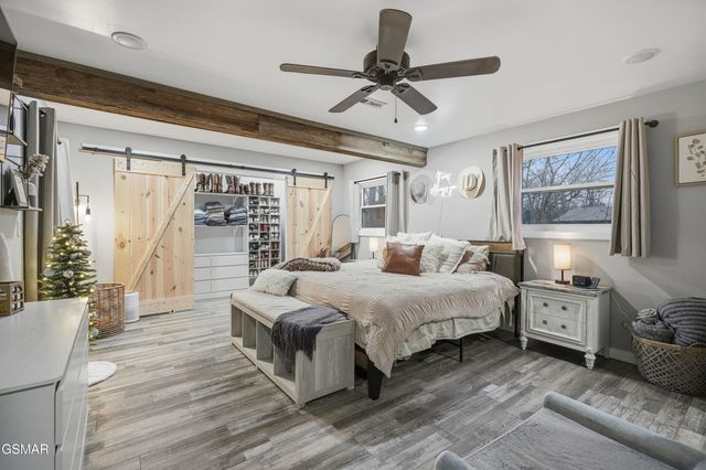 335 Fenway Drive, Pigeon Forge, TN 37863