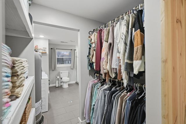 335 Fenway Drive, Pigeon Forge, TN 37863