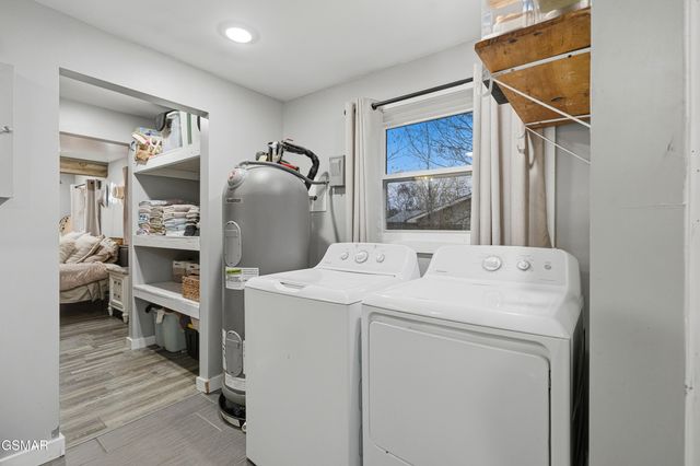 335 Fenway Drive, Pigeon Forge, TN 37863