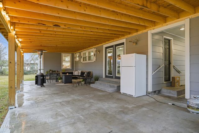 335 Fenway Drive, Pigeon Forge, TN 37863