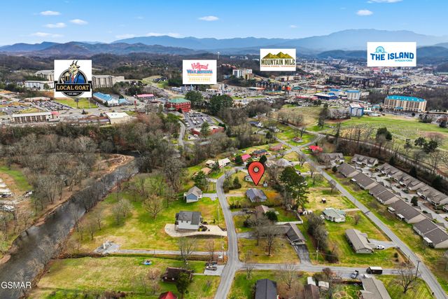 335 Fenway Drive, Pigeon Forge, TN 37863